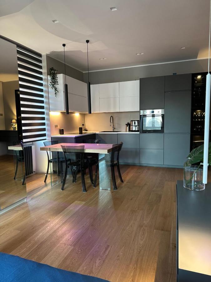 Lr Deluxe Apartments - Fondazione Prada - Metro M3 Milánó Kültér fotó